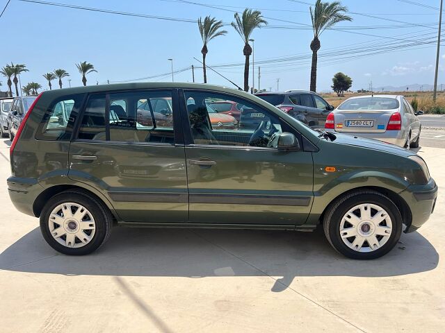 FORD FUSION TREND 1.4 AUTO SPANISH LHD IN SPAIN 123000 MILES SUPER 2006